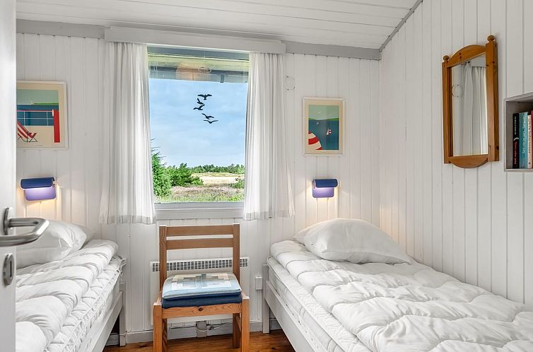 Vakantiehuis "Saila" - 1.2km from the sea