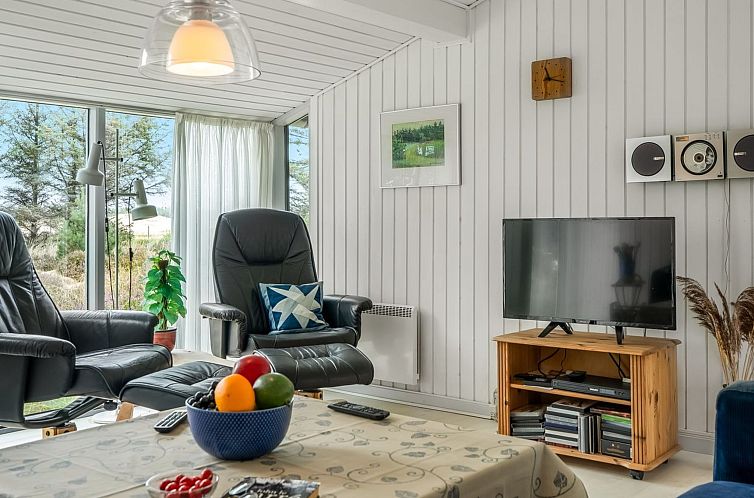Vakantiehuis "Saila" - 1.2km from the sea