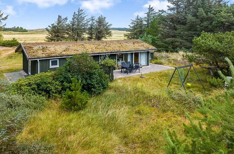 Vakantiehuis "Saila" - 1.2km from the sea