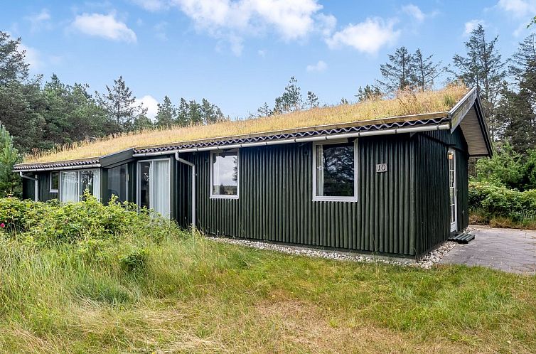 Vakantiehuis "Saila" - 1.2km from the sea