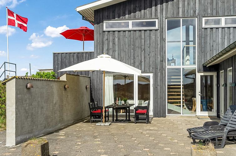 Vakantiehuis "Tinea" - 50m from the sea