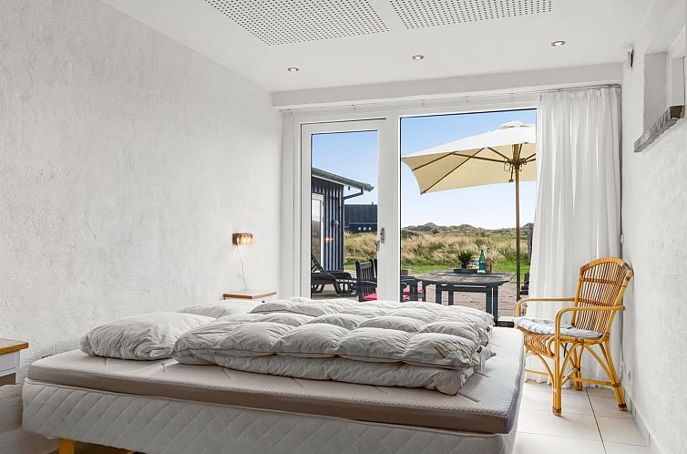 Vakantiehuis "Tinea" - 50m from the sea