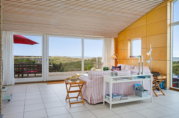 Vakantiehuis "Tinea" - 50m from the sea