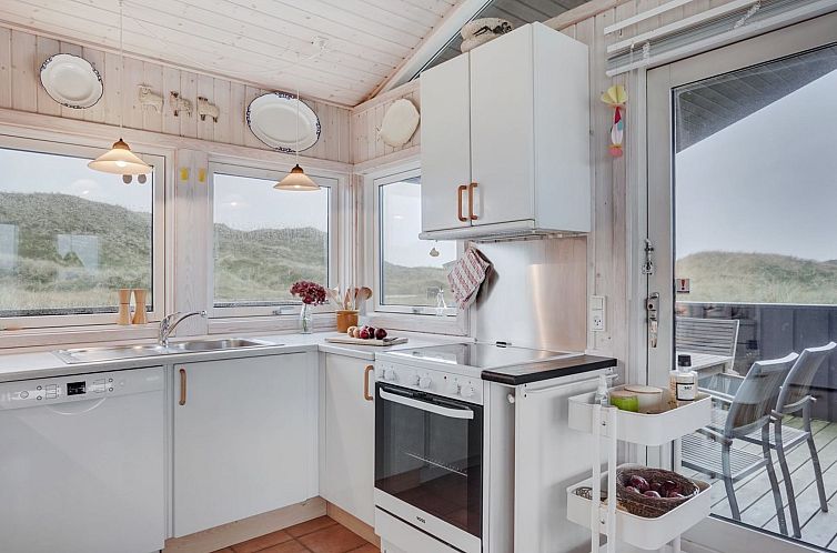 Vakantiehuis "Eri" - 300m from the sea