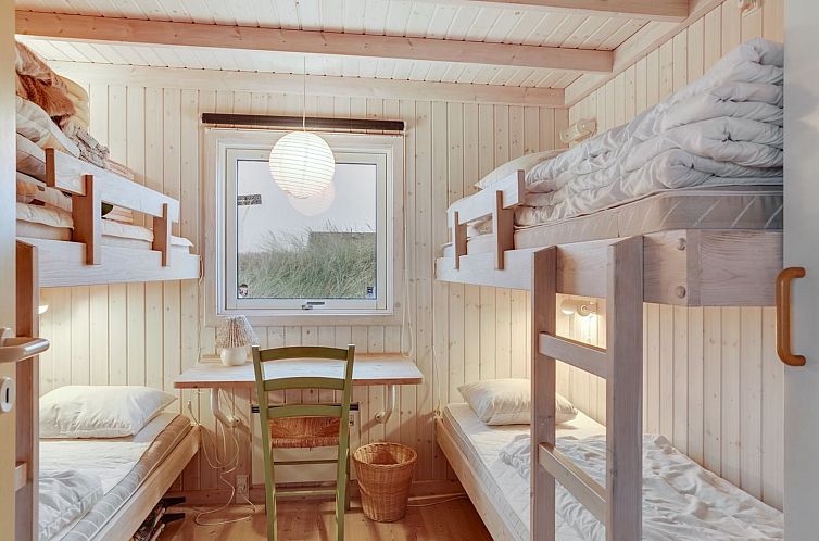 Vakantiehuis "Eri" - 300m from the sea