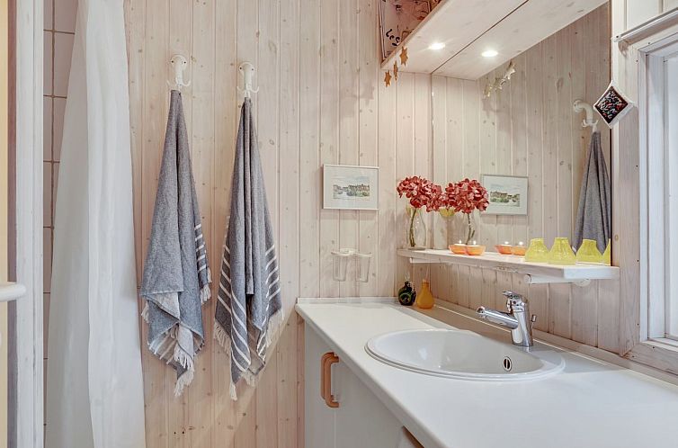 Vakantiehuis "Eri" - 300m from the sea