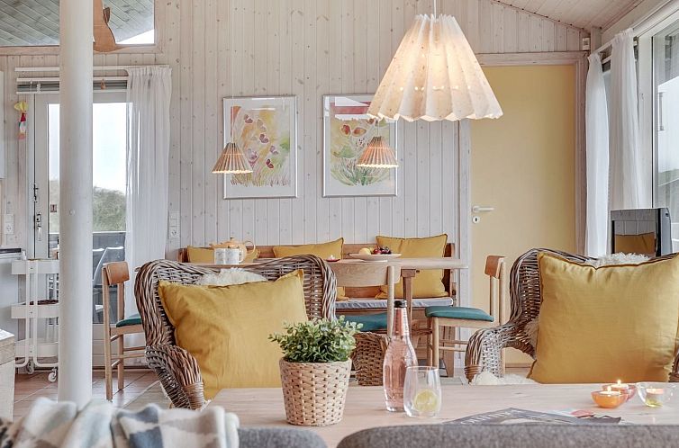 Vakantiehuis "Eri" - 300m from the sea