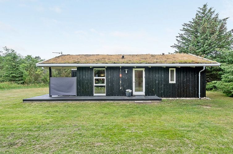 Vakantiehuis "Svantepolk" - 1.1km from the sea