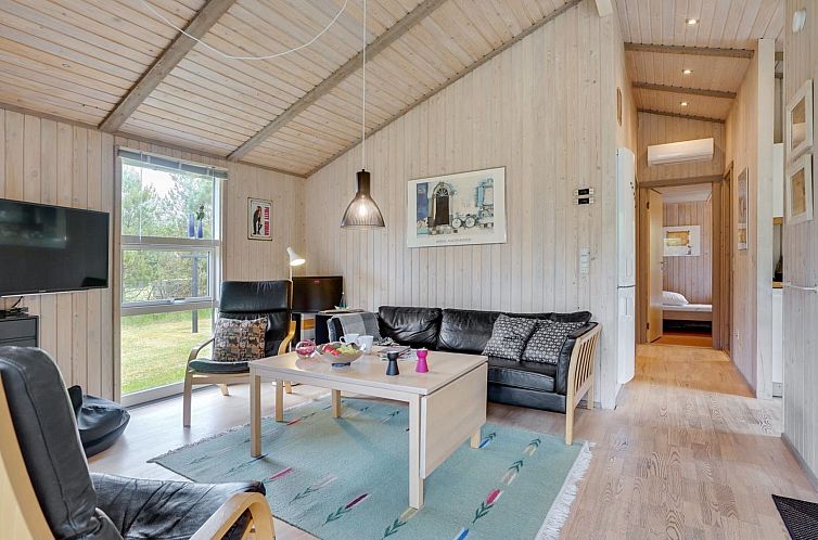 Vakantiehuis "Svantepolk" - 1.1km from the sea