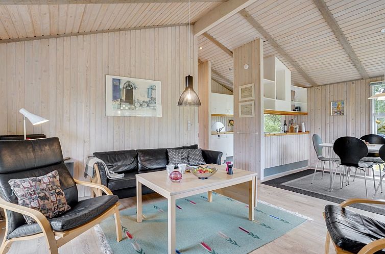 Vakantiehuis "Svantepolk" - 1.1km from the sea