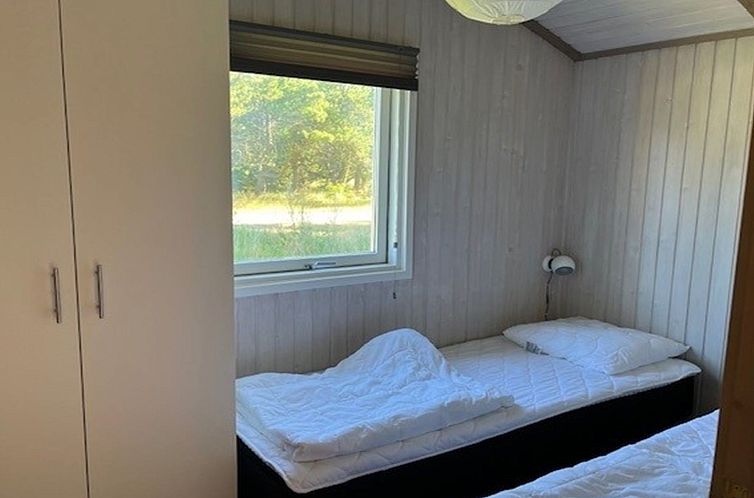 Vakantiehuis "Svantepolk" - 1.1km from the sea