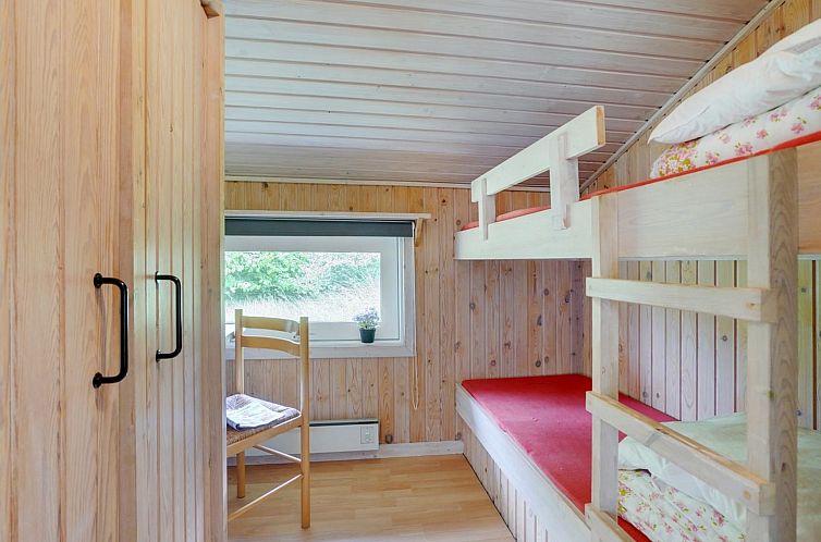 Vakantiehuis "Evan" - 1.3km from the sea