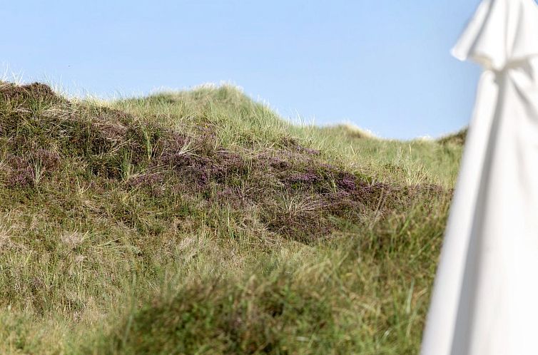 Vakantiehuis "Marjon" - 400m from the sea