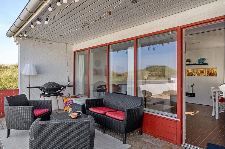 Vakantiehuis "Marjon" - 400m from the sea