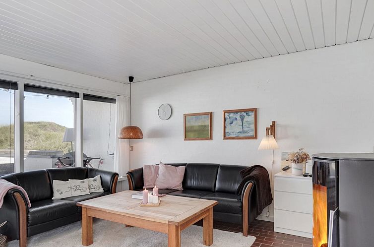 Vakantiehuis "Marjon" - 400m from the sea
