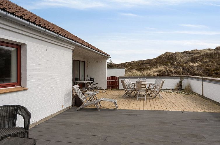 Vakantiehuis "Viena" - 400m from the sea