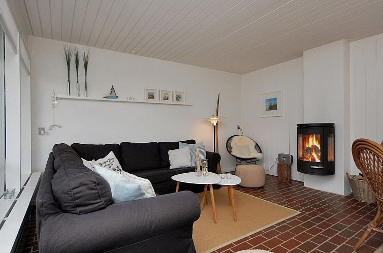 Vakantiehuis "Frieda" - 7.2km from the sea