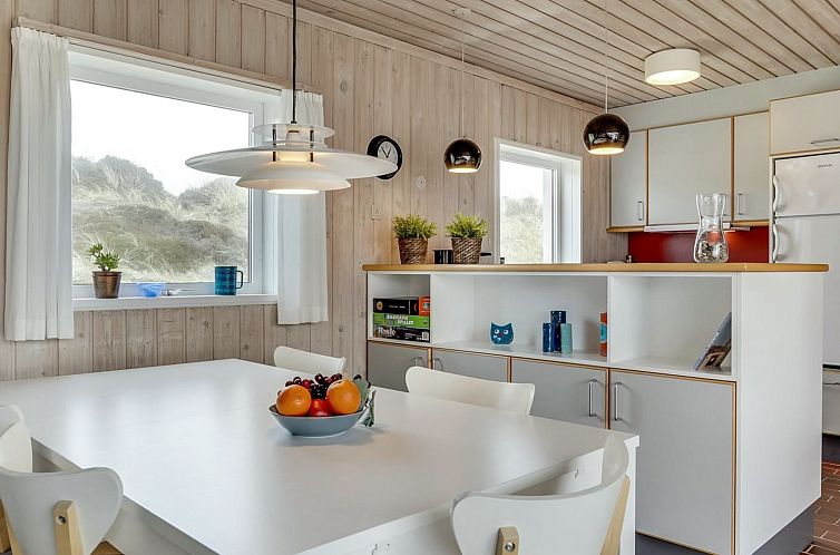 Vakantiehuis "Emiljan" - 400m from the sea