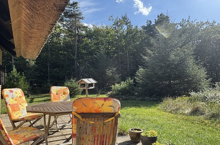 Vakantiehuis "Karmen" - 1km from the sea