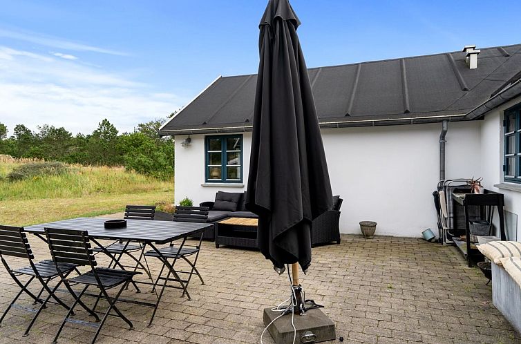Vakantiehuis "Frederica" - 2km from the sea