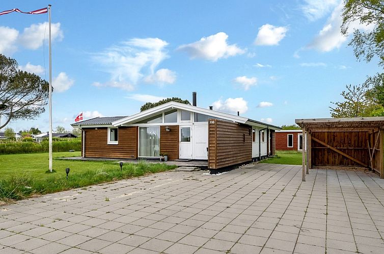 Vakantiehuis "Karin" - 300m from the sea