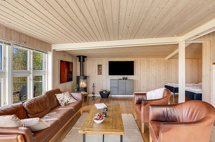 Vakantiehuis "Marlena" - 150m from the sea