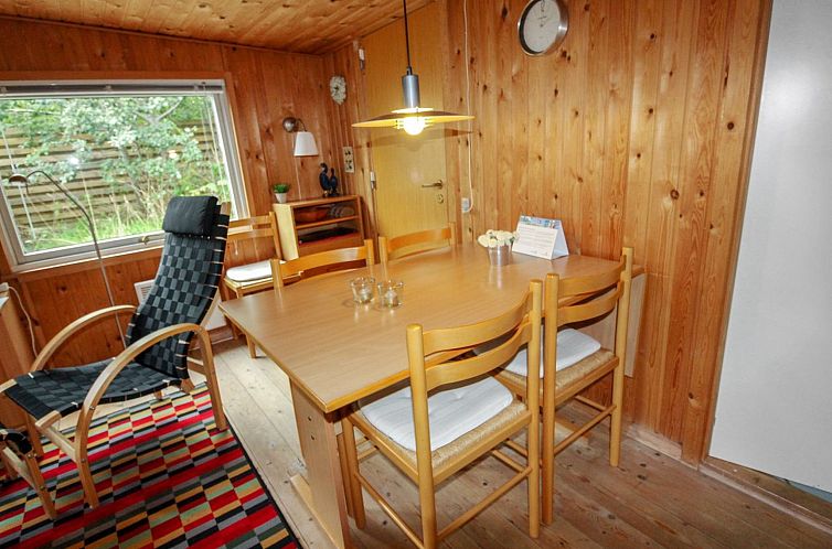 Vakantiehuis "Hennrik" - 500m from the sea