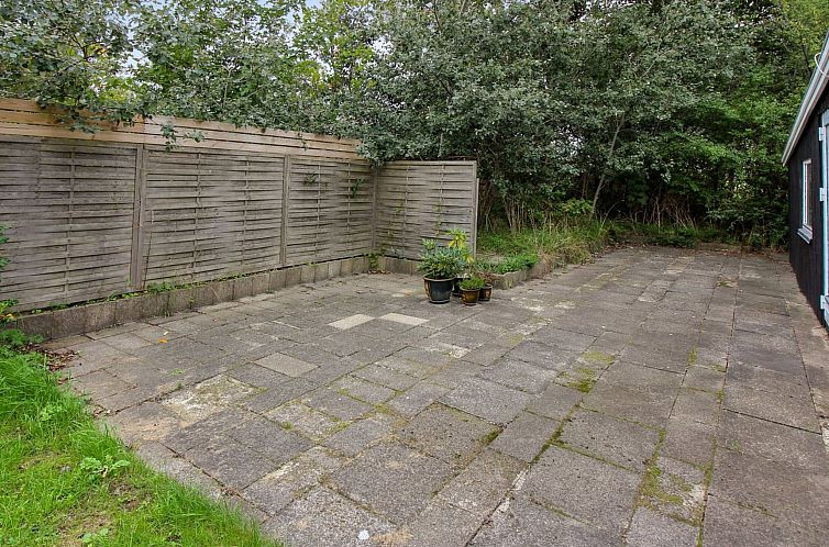 Vakantiehuis "Hennrik" - 500m from the sea