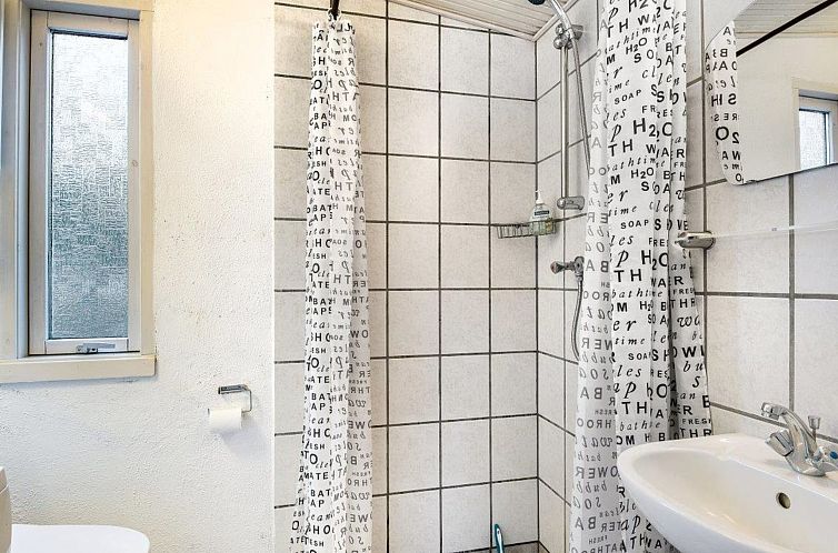 Vakantiehuis "Gonda" - 500m from the sea