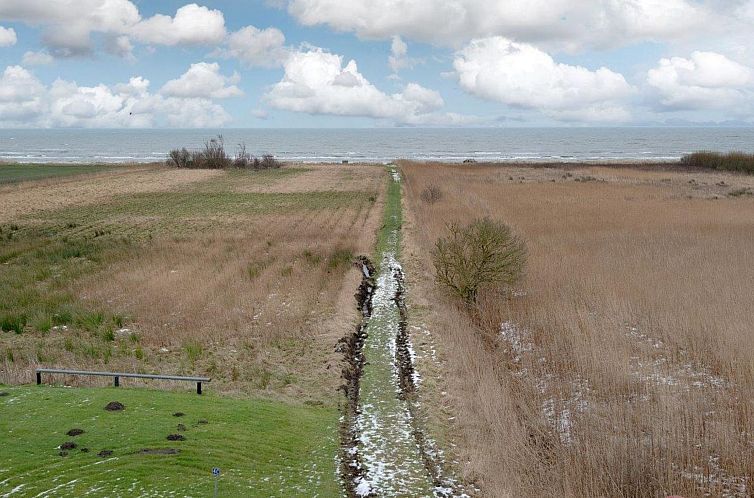 Vakantiehuis "Gonda" - 500m from the sea