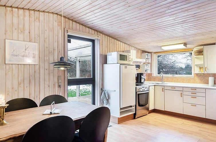 Vakantiehuis "Gonda" - 500m from the sea