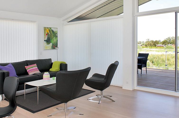 Vakantiehuis "Ugot" - 750m from the sea