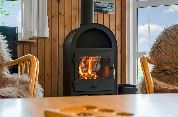 Vakantiehuis "Jaakob" - 4km from the sea