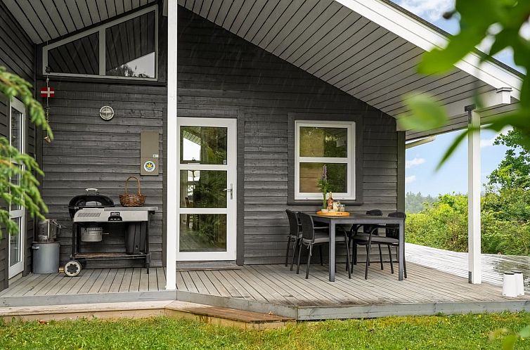 Vakantiehuis "Jaakob" - 4km from the sea