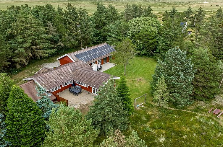 Vakantiehuis "Aisling" - 700m from the sea