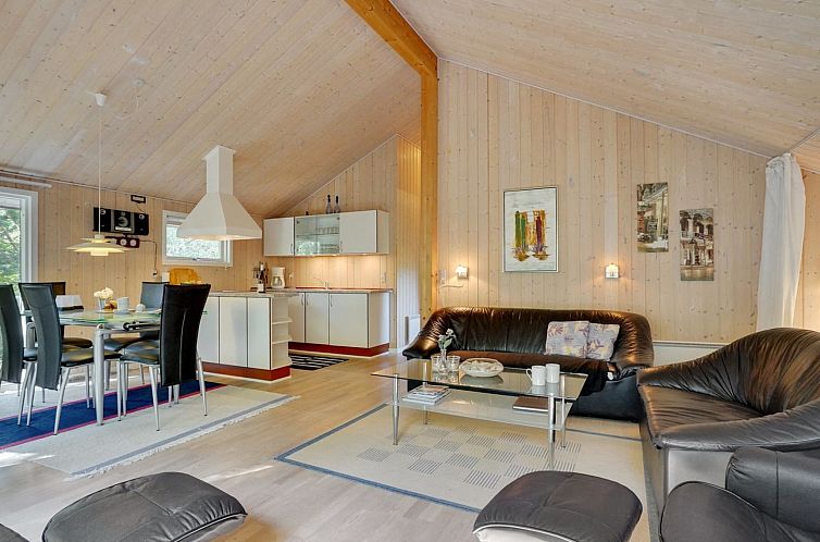 Vakantiehuis "Jussi" - 3.5km from the sea