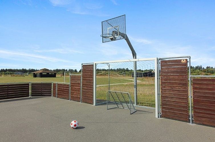 Vakantiehuis "Ullvi" - 3.8km from the sea