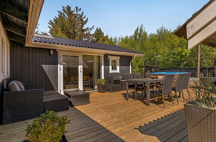 Vakantiehuis "Hermand" - 3.5km from the sea