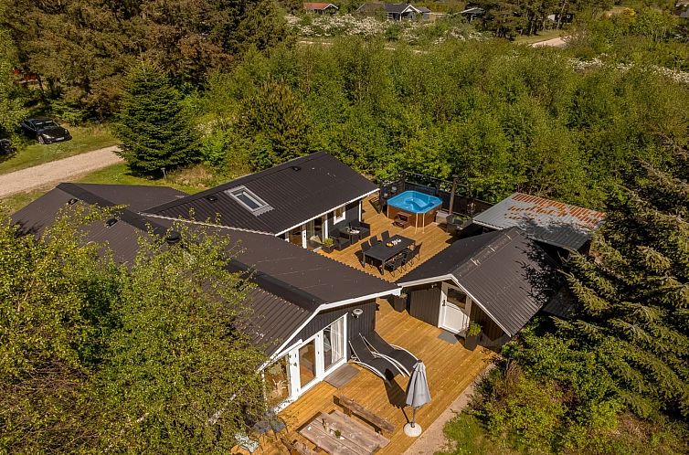 Vakantiehuis "Hermand" - 3.5km from the sea