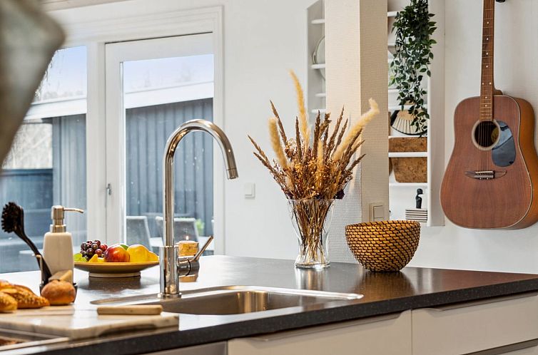 Vakantiehuis "Hermand" - 3.5km from the sea