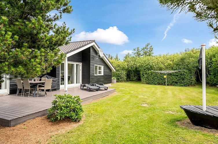 Vakantiehuis "Lissi" - 3.5km from the sea