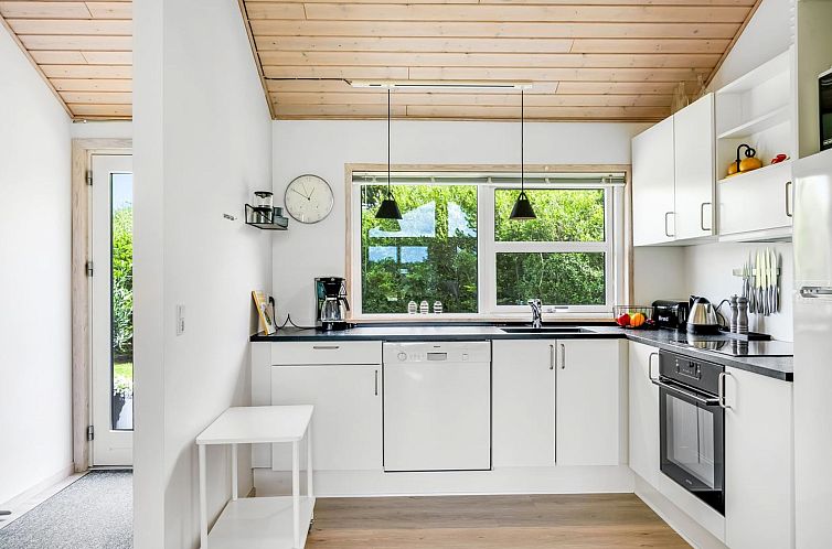 Vakantiehuis "Lissi" - 3.5km from the sea