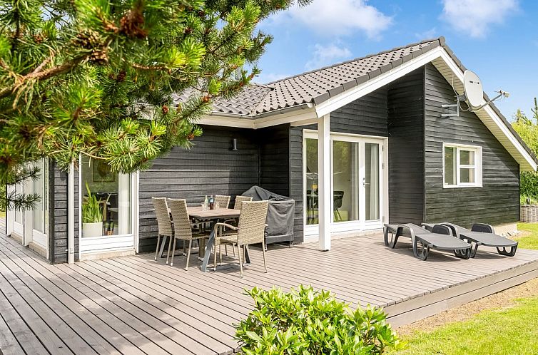 Vakantiehuis "Lissi" - 3.5km from the sea