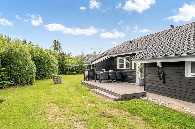 Vakantiehuis "Lissi" - 3.5km from the sea