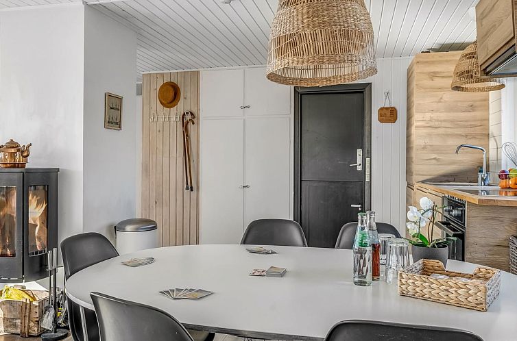 Vakantiehuis "Alrike" - 200m from the sea
