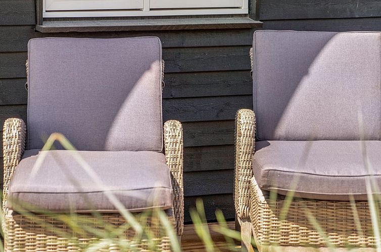 Vakantiehuis "Taija" - 1.5km from the sea