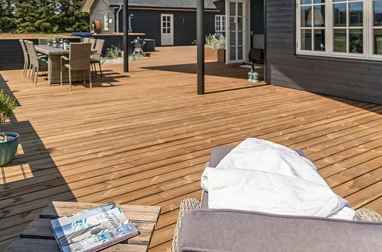 Vakantiehuis "Taija" - 1.5km from the sea