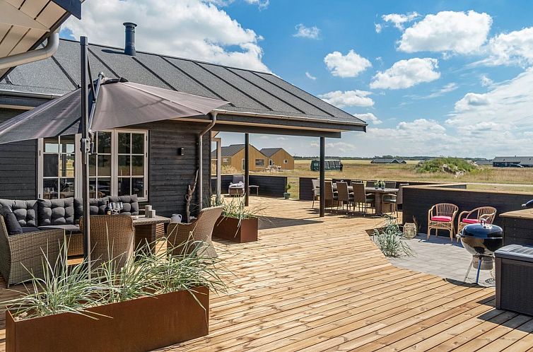 Vakantiehuis "Taija" - 1.5km from the sea