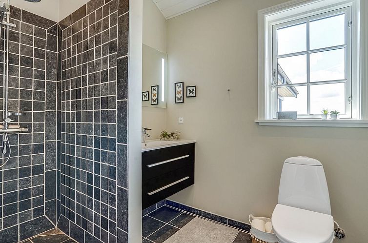 Vakantiehuis "Taija" - 1.5km from the sea