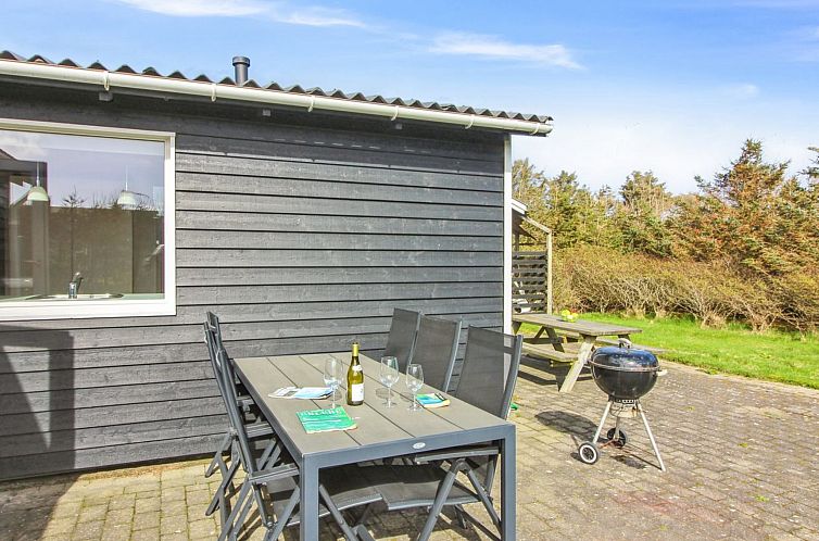 Vakantiehuis "Lisabeth" - 250m from the sea